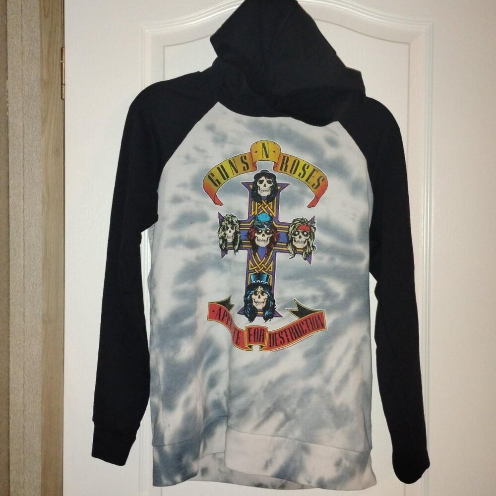 Size Large Guns and Roses hoodie sweater